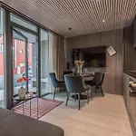 New And Modern In هينينغفير